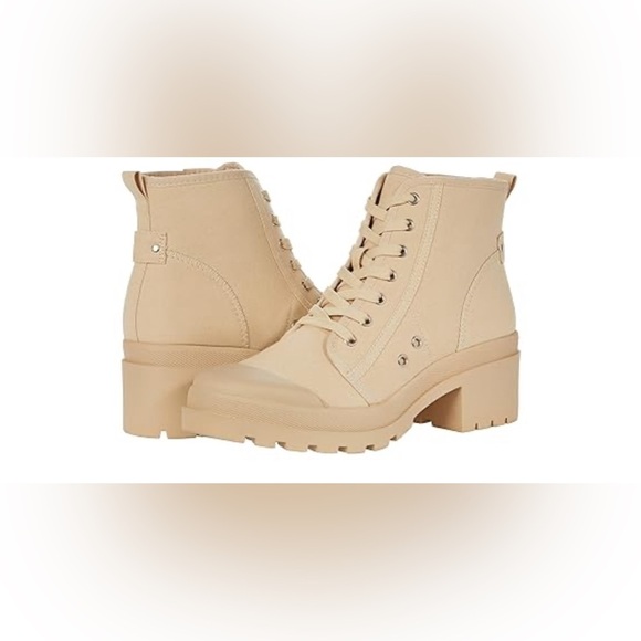 🌼💜NIB CHINESE LAUNDRY CANVAS BOOTIES. - Picture 3 of 6